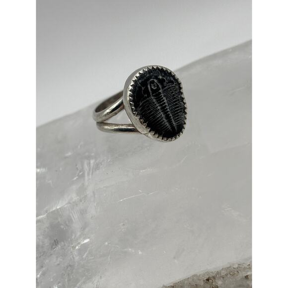 Vintage 1970's Trilobite Fossil Ring in Serling Silver Size 6 - Picture 6 of 6